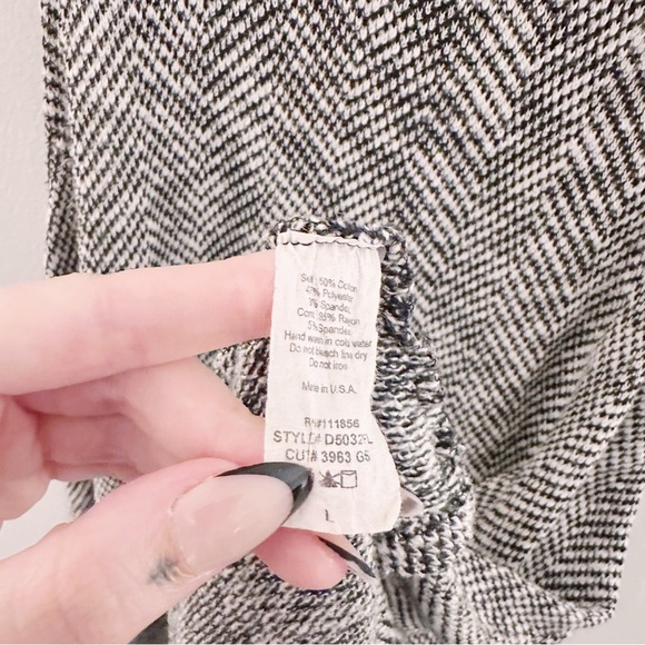 Allison Joy Houndstooth Sleeveless Mini Dress Black and White - Picture 4 of 5